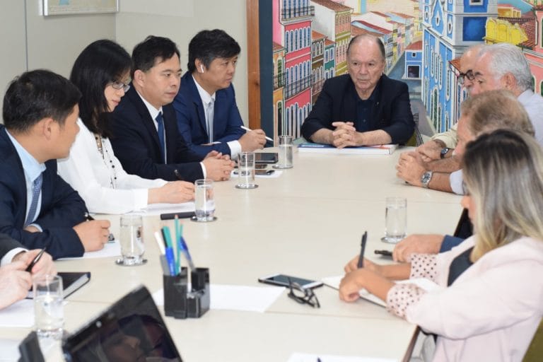 Chineses e governo discutem ponte Salvador-Itaparica