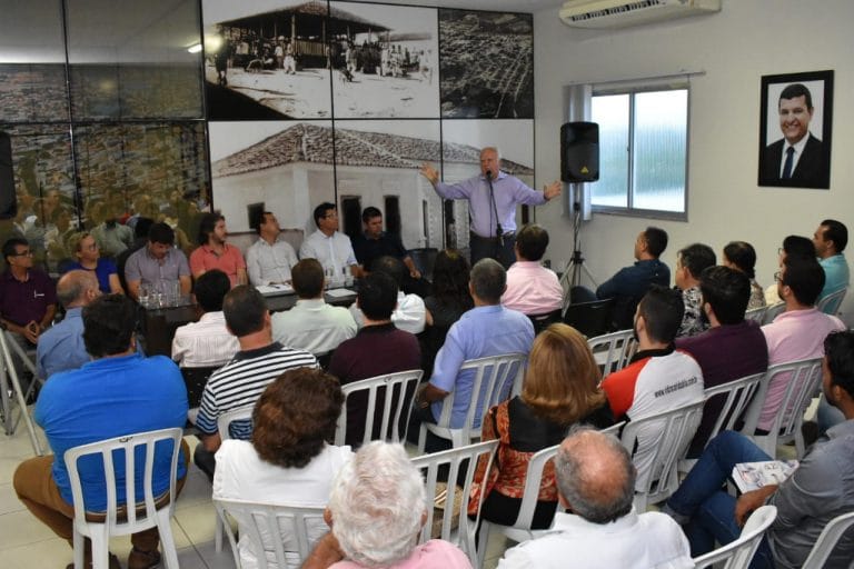 Jairo Magalhães se reúne com empresários para discutir missão empresarial na China