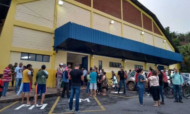 Sirenes de barragem da Vale são acionadas e moradores são retirados em Minas