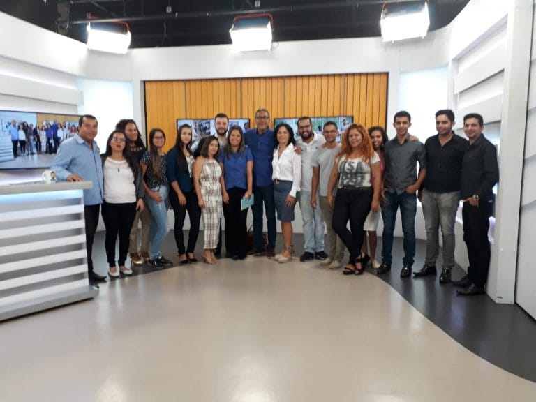 Alunos de jornalismo da UniFG visitam TV Sudoeste e TV UESB