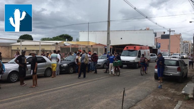 Mulher morre após ser atropelada por ônibus na Av. Barão do Rio Branco em Guanambi