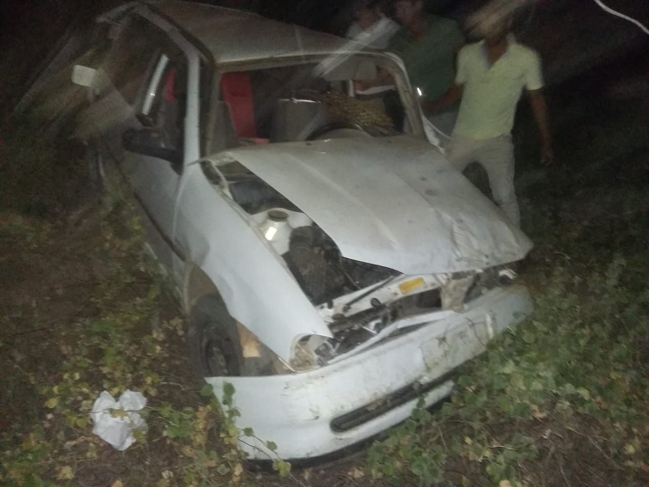 Homem morre após capotar carro na BA-573 entre Guanambi e Matina