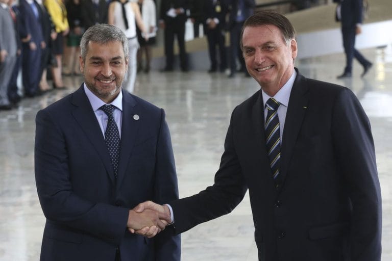 Presidente do Paraguai é recebido por Bolsonaro no Palácio do Planalto