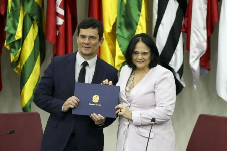 Violência doméstica é ato de covardia e precisa ser coibida, diz Moro