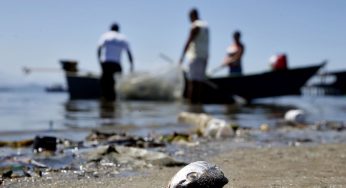 Um bilhão de litros de chorume são despejados na Baía de Guanabara