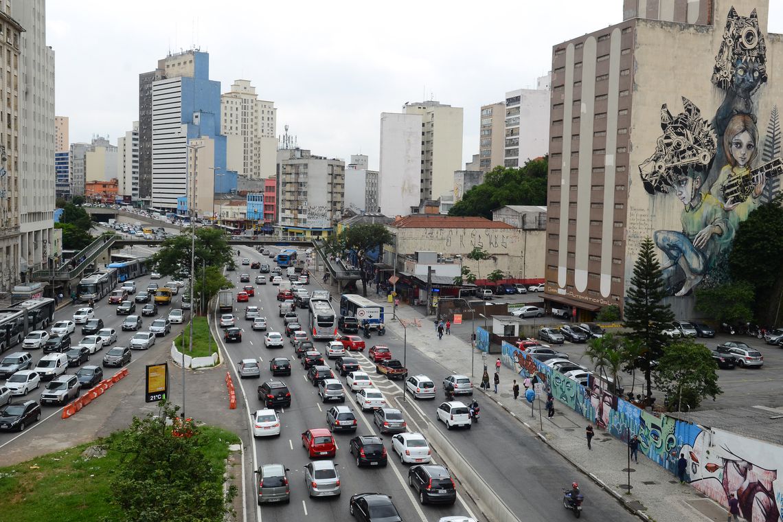 Prefeitura de São Paulo vai substituir mural de grafite do Anhangabaú