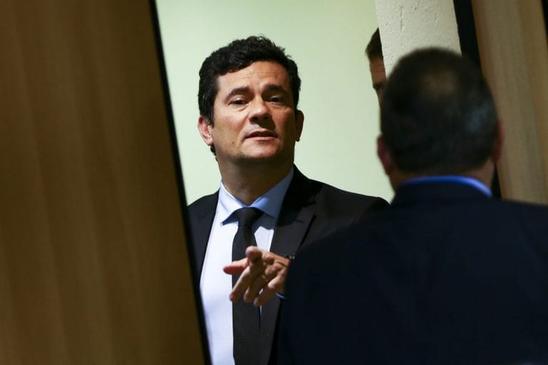Em audiência conturbada, deputados pedem esclarecimentos a Sergio Moro