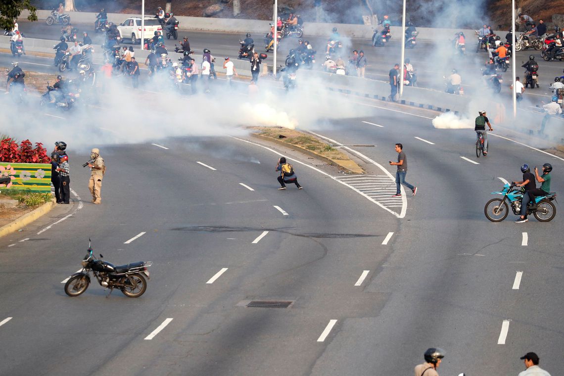 Governo da Venezuela tenta desarticular tentativa de golpe de Estado, diz ministro