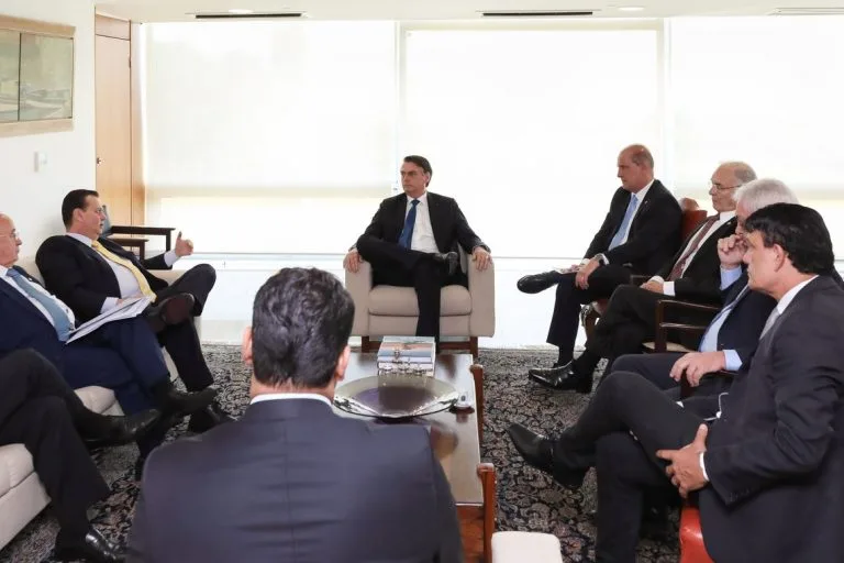 Bolsonaro convida partidos para compor o conselho de governo