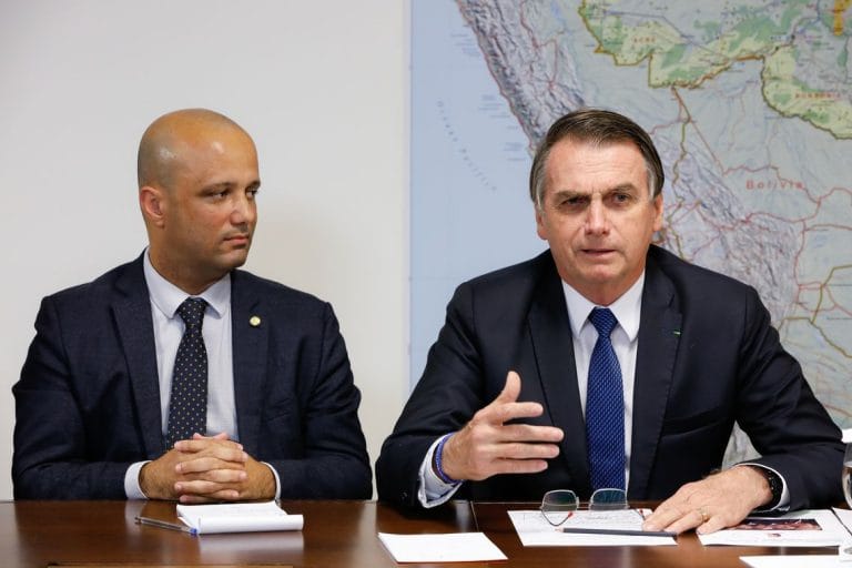 Reforma será aprovada até o início do próximo semestre, diz líder
