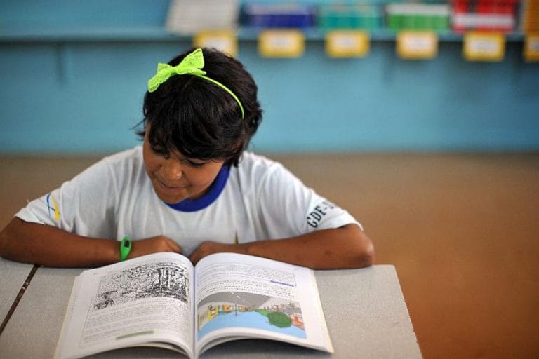 Para professor belga, ensino domiciliar acolhe desejos de estudantes