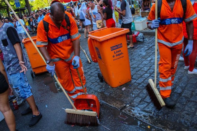 Garis iniciam greve no Rio