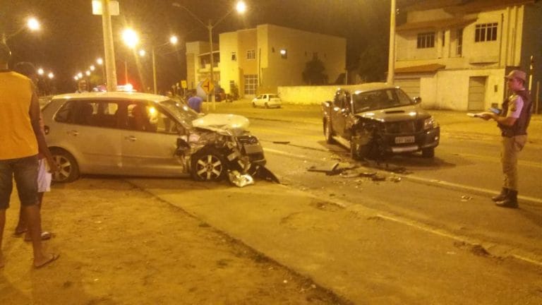 Perseguição policial termina com acidente e prisão em Candiba