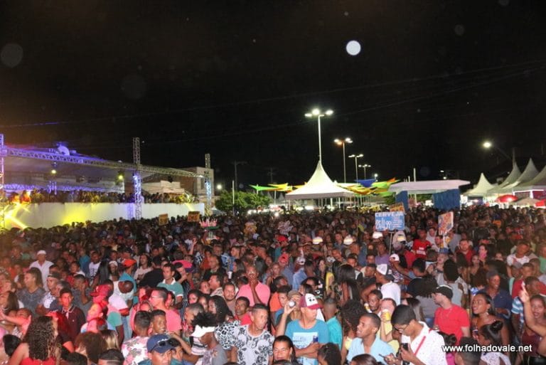 Festa de Santa Cruz em Malhada recebe cerca de 15 mil pessoas no último dia