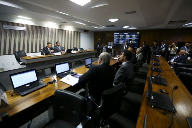 Negociação com caminhoneiros está melhor que o esperado, diz ministro