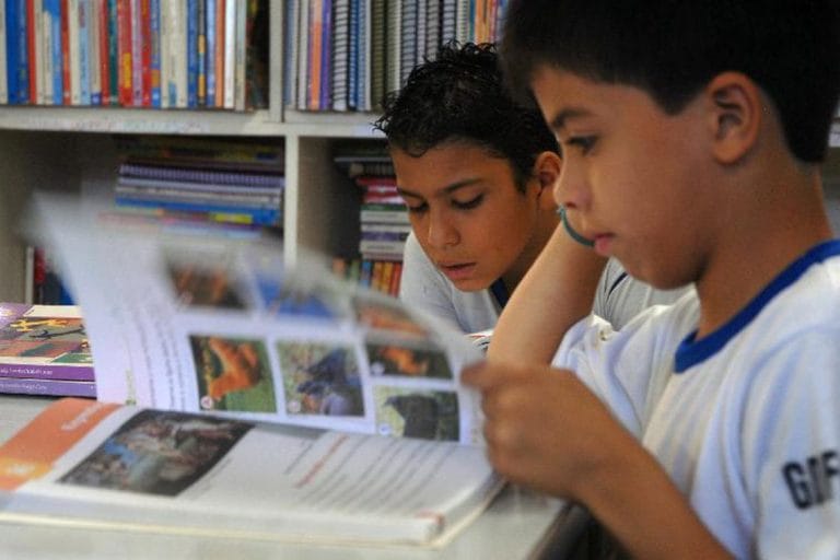 2% dos alunos brasileiros têm nota máxima em avaliação internacional