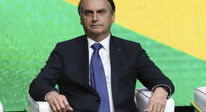 Presidente Bolsonaro pede desculpas à deputada Maria do Rosário