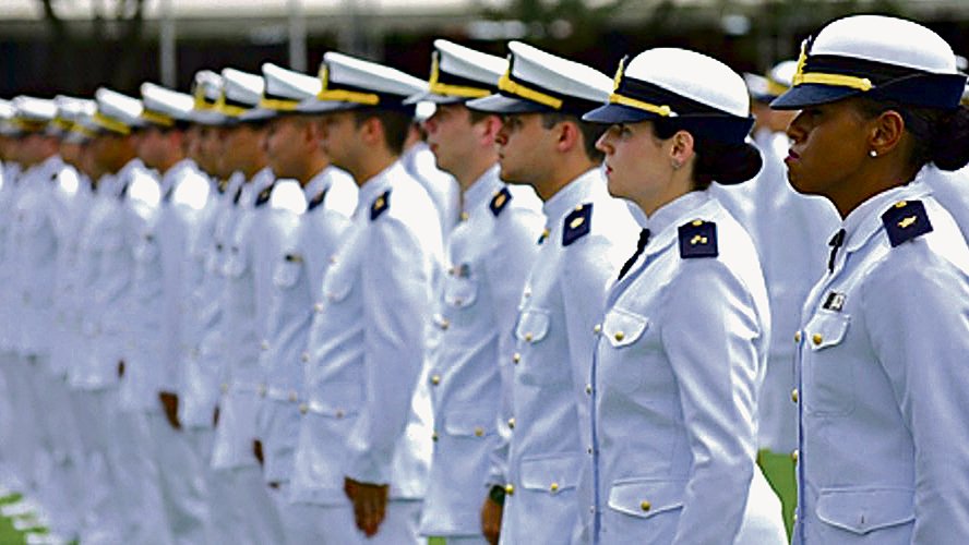 Marinha abre concurso para nível médio