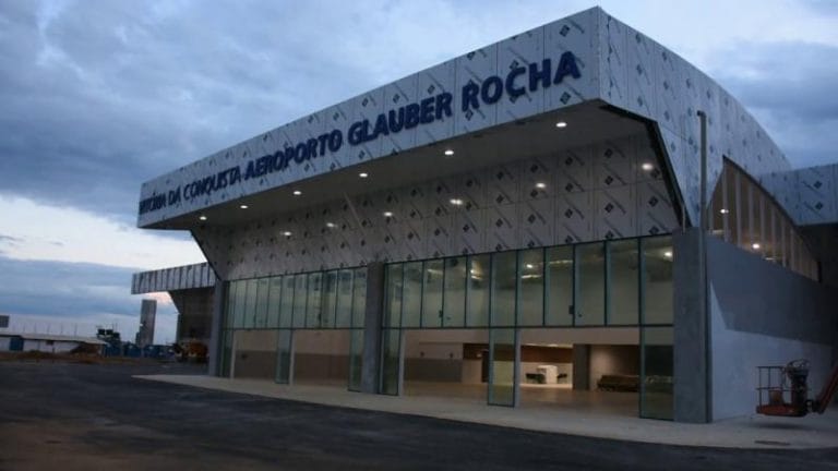 Bolsonaro limita convidados de Rui na inauguração do Aeroporto de Conquista