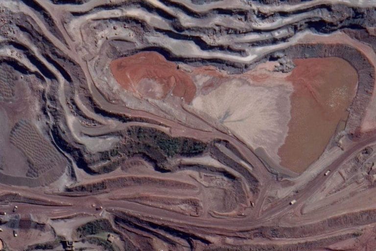 Risco em barragem gera nova evacuação em cidade mineira