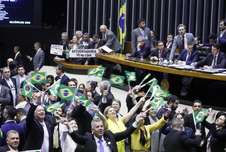 Como votou cada deputado na reforma da previdência
