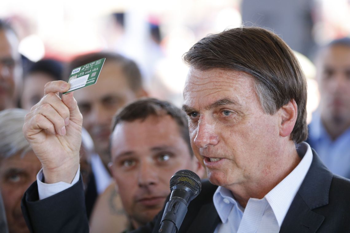 Bolsonaro tem 39,5% de reprovação e 29,4% de aprovação, aponta pesquisa