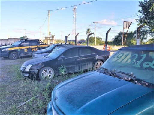 PRF realizará leilão de aproximadamente 500 veículos apreendidos na Bahia
