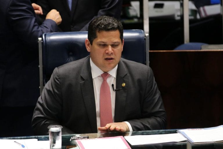 STF arquiva inquéritos sobre suposto crime eleitoral de Alcolumbre