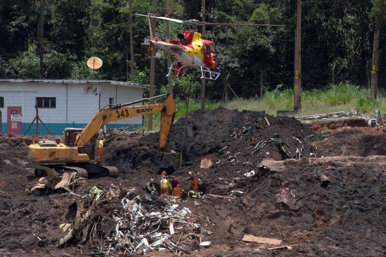 Tragédia de Brumadinho comove bombeiros que trabalham no resgate