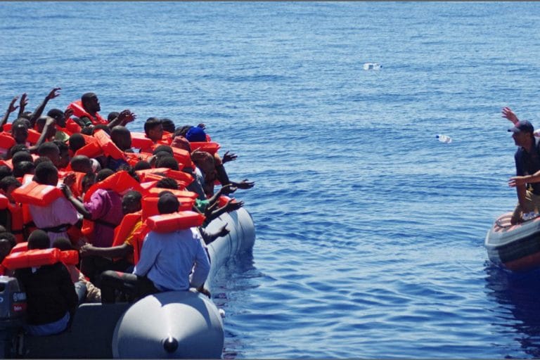 UE celebra avanço sobre distribuição de refugiados