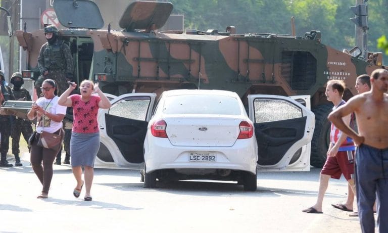 Justiça ouve militares acusados de atingir carro em que morreu músico