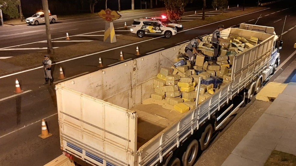 Polícia apreende 11 toneladas de maconha em São Paulo