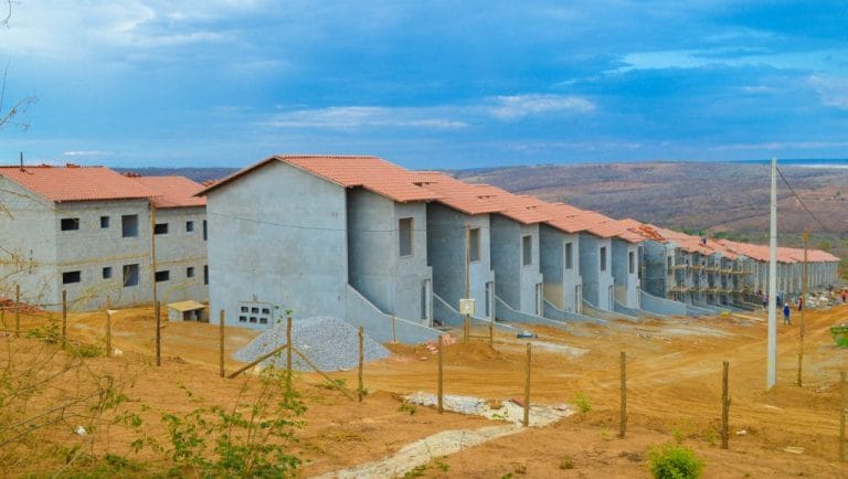 Prefeitura de Caetité divulga relação de 300 nomes contemplados com residências do Minha Casa Minha Vida