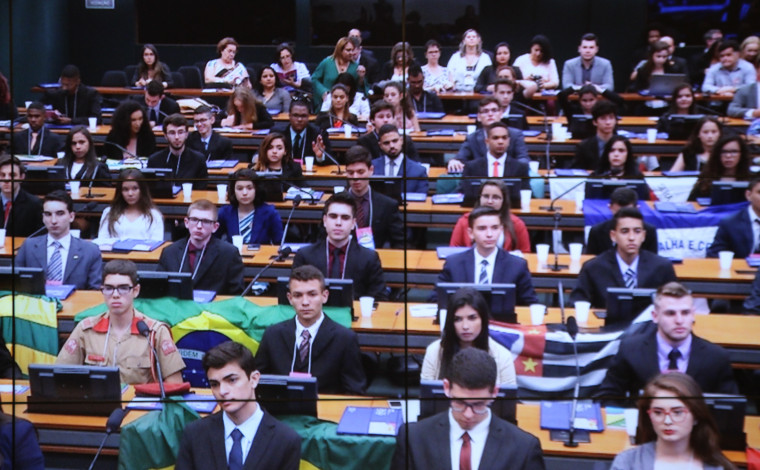 Câmara promove esta semana a 16ª edição do Parlamento Jovem Brasileiro