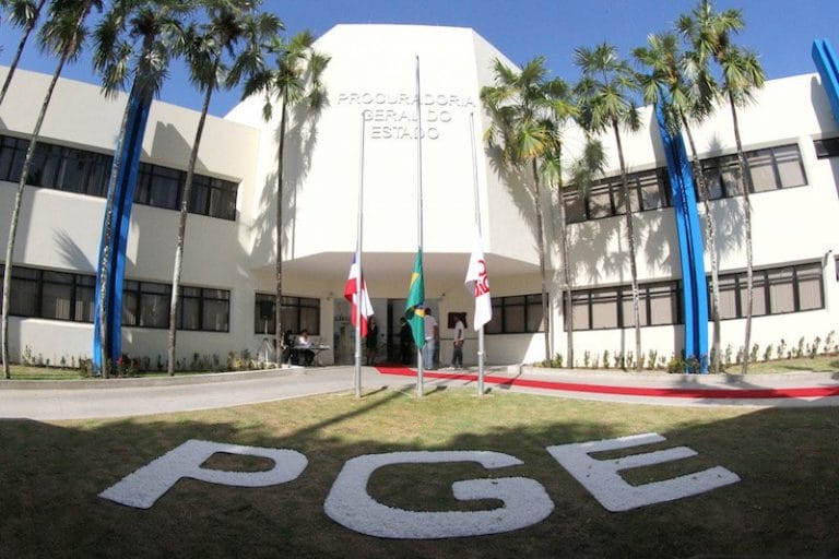 PGE-BA abre seleção com 84 vagas de estágio em Barreiras, Salvador, Vitória da Conquista e outras cidades