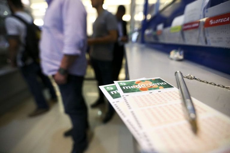 Mega-sena acumula e próximo concurso deve pagar R$ 78 milhões