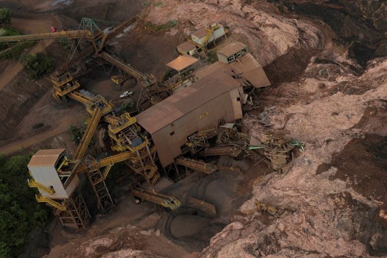 PF indicia 13 pessoas por usar relatório fraudulento em Brumadinho