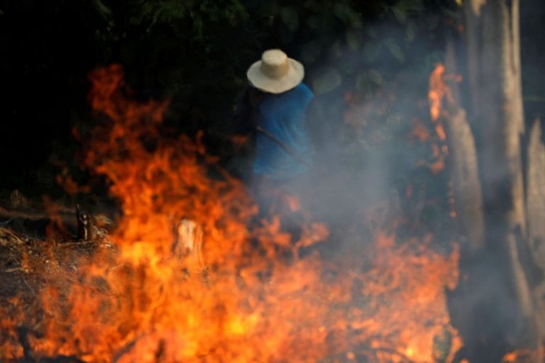 Portugal prorroga período crítico de incêndios em florestas