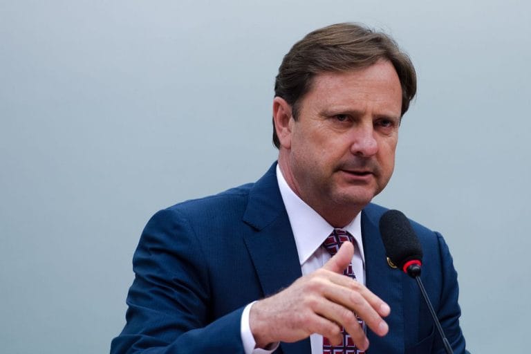 STF mantém execução da condenação do senador Acir Gurgacz