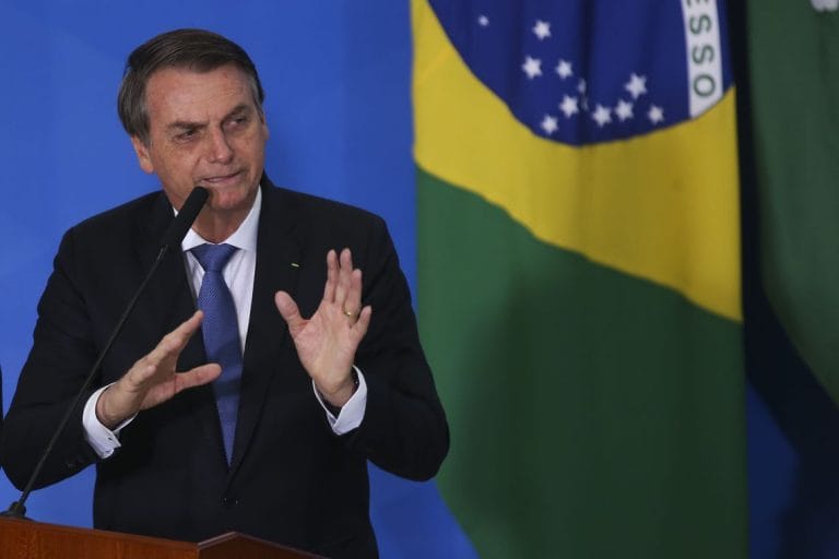 Bolsonaro anuncia saída do PSL e criação da Aliança pelo Brasil