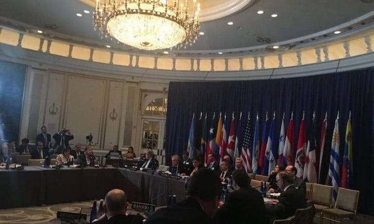 Resolução com restrições a governo da Venezuela é aprovada