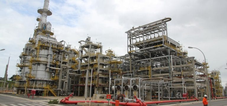 Liminar impede Petrobras de encerrar atividades na Bahia