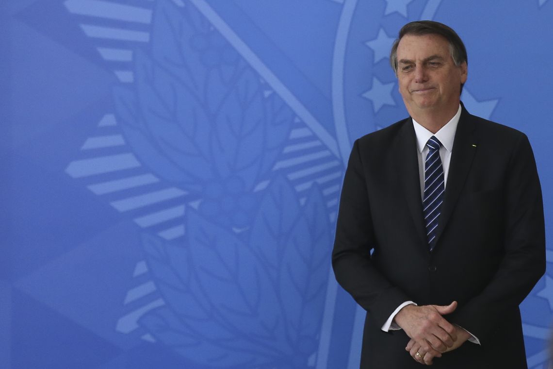 Bolsonaro sanciona, com vetos, Lei Geral de Informática