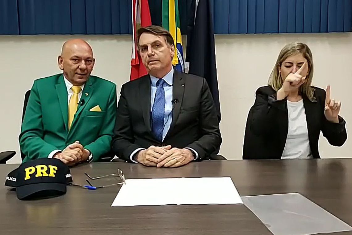 Bolsonaro diz que 13º do Bolsa Família estará na LOA a partir de 2020