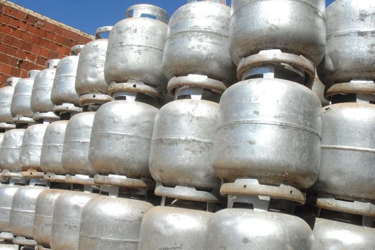 Preço do gás chega a R$ 65 em Guanambi, gasolina custa até R$ 4,99