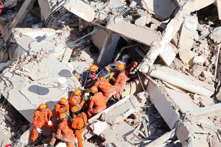 Governo do Ceará não confirma mortes em prédio que desabou