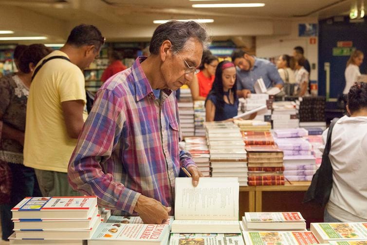 Feira Internacional do Livro de Montevidéu tem Cuba como convidado