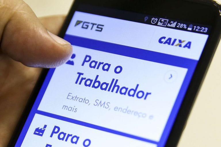 Senado aprova, com alterações, a MP do saque do FGTS