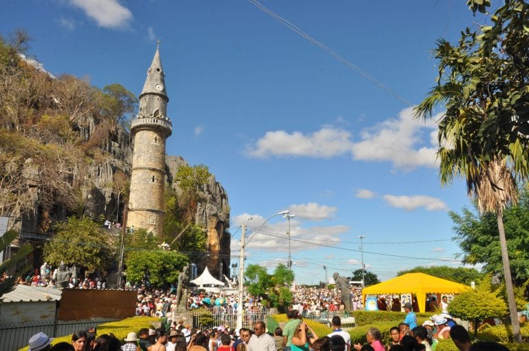 MP recomenda identificação dos carros de uso público de Bom Jesus da Lapa