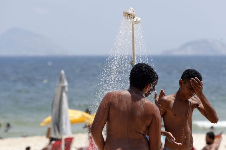 Rio tem dia mais quente do ano, com sensação térmica de mais de 50° C
